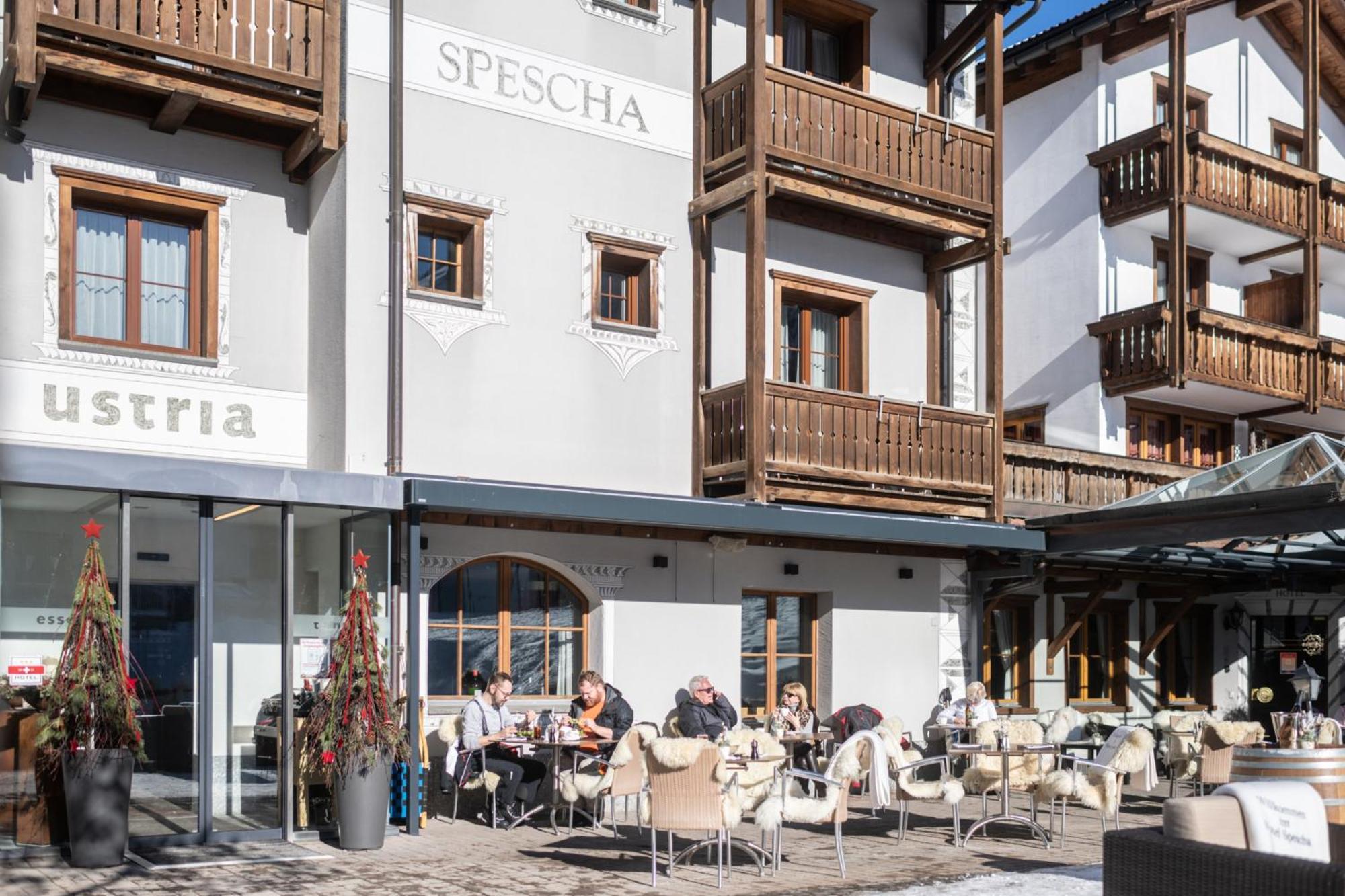 Hotel Spescha เลนเซอร์ไฮเดอ ภายนอก รูปภาพ